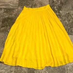 Forever 21 medium high waisted skirt